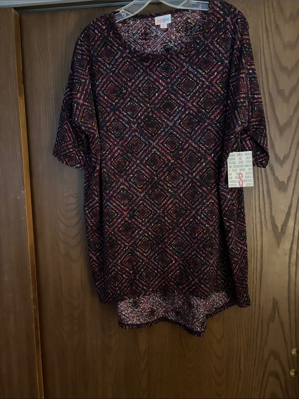 LuLaRoe Burgundy Geometric Amelia Tunic Top